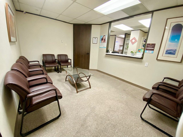 Emergency Dentist Houston Bellaire Waiting room