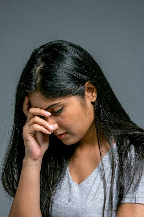 Woman with toothache